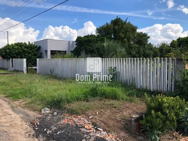 <strong>Terreno de 430 m2 na Colônia Dona Luiza</strong>