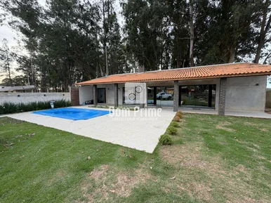 Linda Chácara Em Condominio Em Uvaia