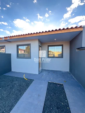 Casa Com 2 Quartos Em Uvaranas