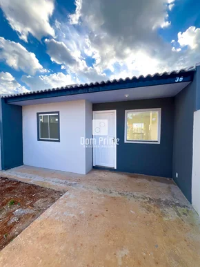 Casa Com 2 Quartos No Parque Ville