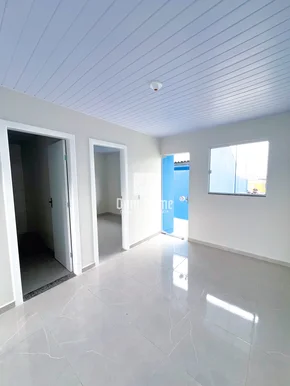 Casa Com 2 Quartos No Gsp Fundos
