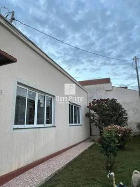 Casa com 3 quartos em Uvaranas - Foto 2