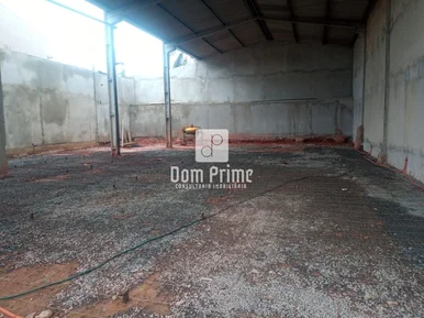 Barracão Com 300m² Para Locação No Orfãs