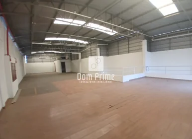 Barracão Comercial com 700m² para Locação no Ronda - Foto 2