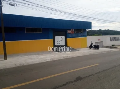Barracão Com 100m² Para Locação No Contorno