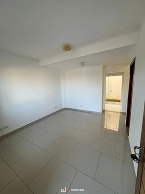 Sobrado Em Uvaranas
