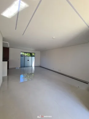 Excelente Sobrado No Bairro Orfãs.