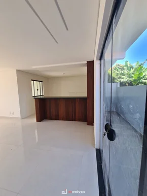 Excelente Sobrado No Bairro Orfãs.