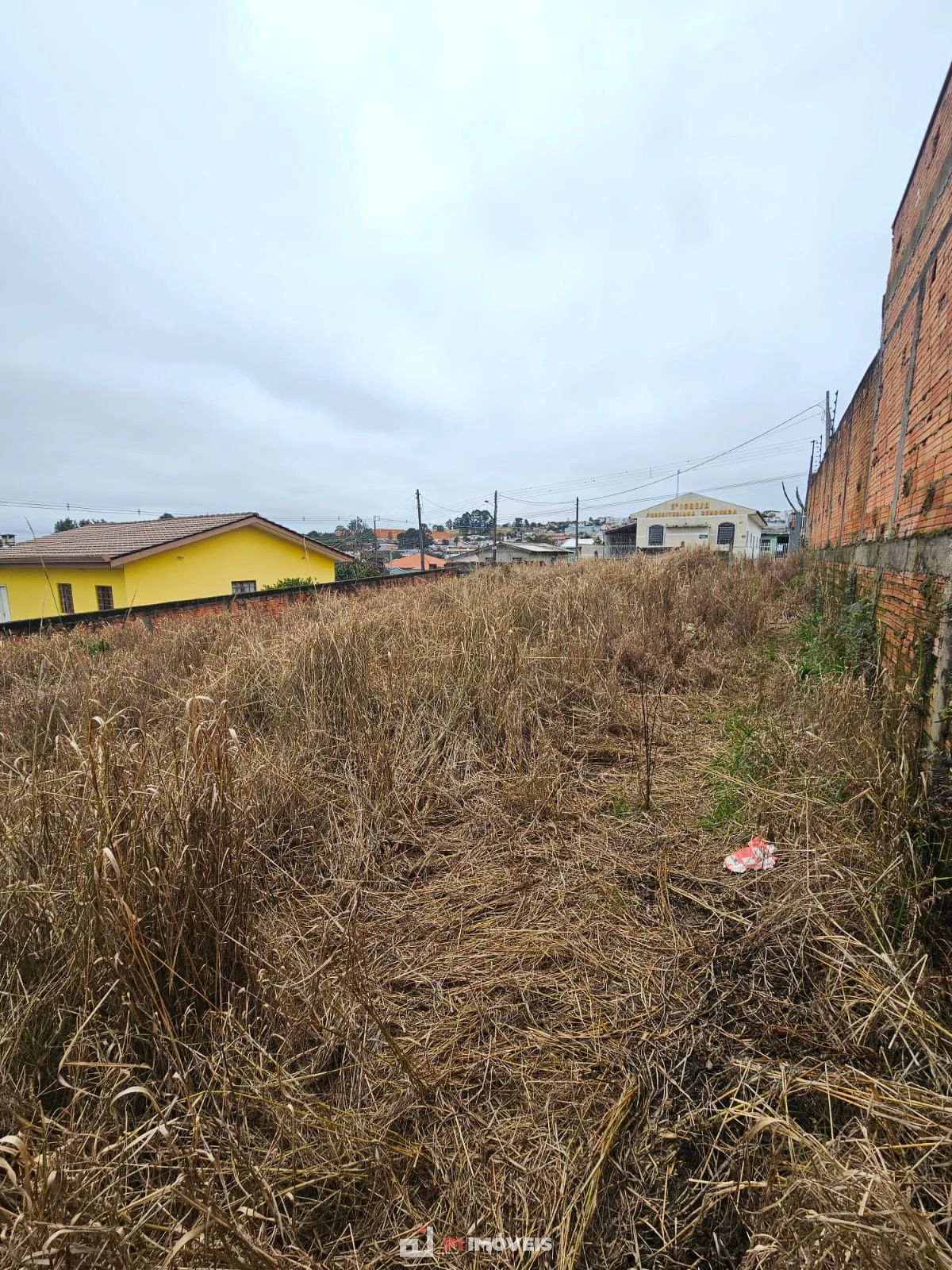 Terreno No Contorno
