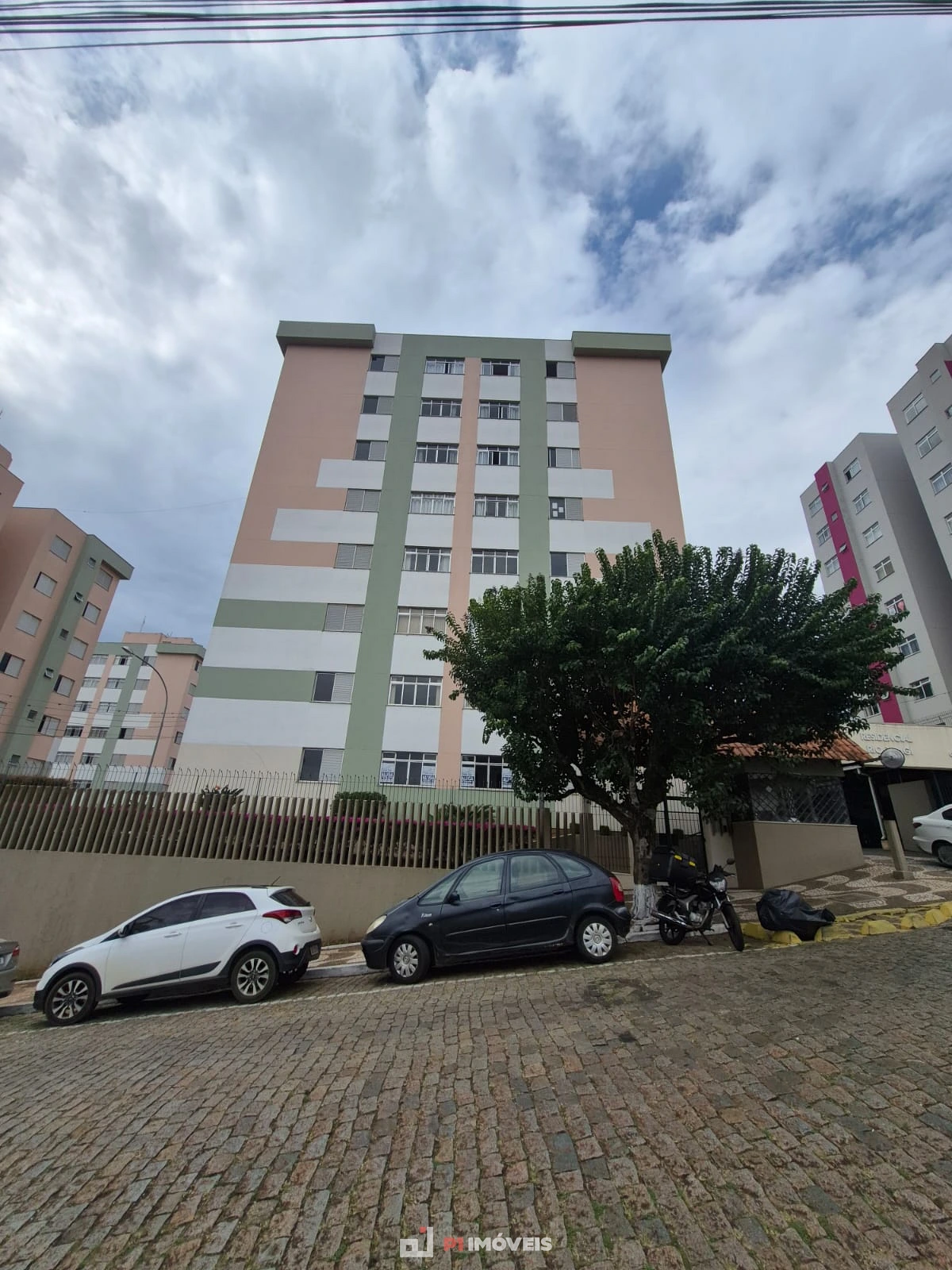 ótimo Apartamento No Residencial  Tibagi