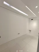 <strong>Sala comercial para locação na Avenida Vicente Machado</strong>