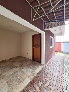 Sobrado Em Excelente Localização.