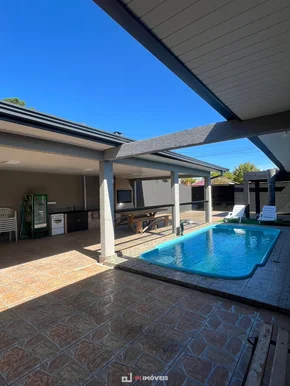 Casa Com 2 Quartos, Piscina No Jardim Castanheira.