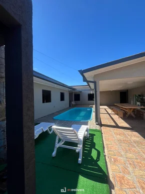 Casa Com 2 Quartos, Piscina No Jardim Castanheira.