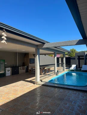 Casa Com 2 Quartos, Piscina No Jardim Castanheira.