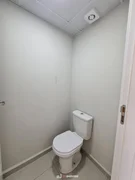 <strong>AMPLA SALA COMERCIAL EM REGIÃO DE ALTO DESENVOLVIMENTO.</strong>