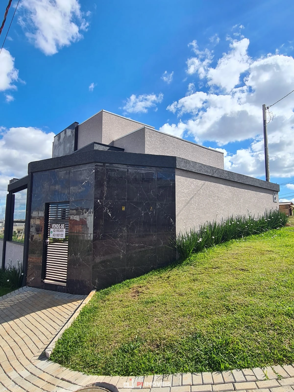 Linda Casa  De Esquina  No Le Parc