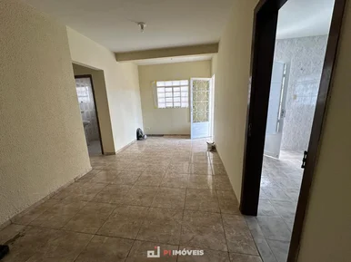 <strong>Casa para locação no bairro Nova Rússia</strong>