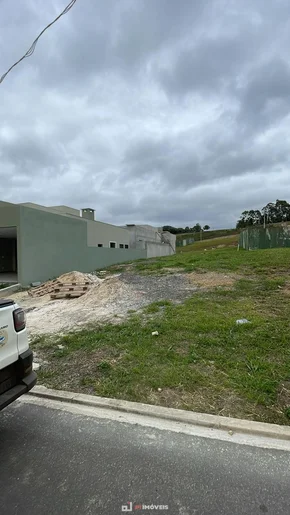 <strong>Lote Bosque Mistral</strong>