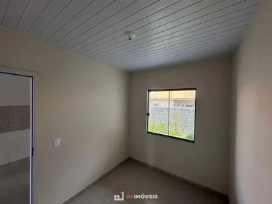 Casa 2 Quartos No Bairro Neves