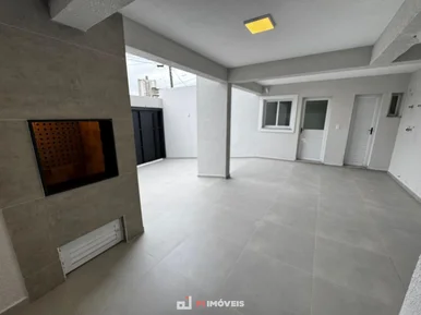 Triplex No Bairro São José