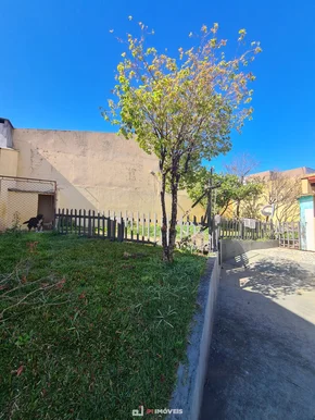 Residencia  Com Potencial Comercial.