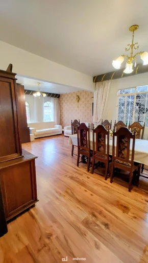 <strong>EXCELENTE RESIDÊNCIA COM POTENCIAL COMERCIAL NA RONDA</strong>