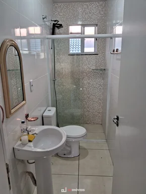 Casa No Cará Cará Com 2 Quartos.