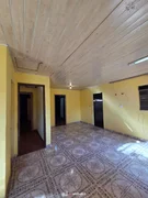 <strong>Casa com sobra de terreno no Cará Cará</strong>