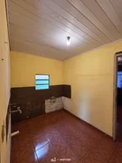 <strong>Casa com sobra de terreno no Cará Cará</strong>