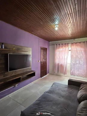 Casa Ampla Com Sobra De Terreno No Bairro Contorno