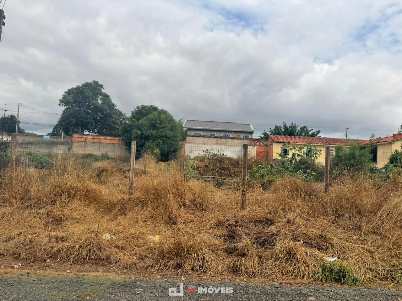 Terreno à Venda Em Uvaranas !