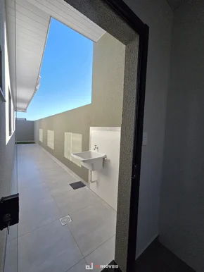 Casa Com 3 Quartos No Contorno.