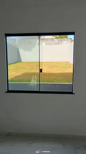 Linda Casa Em Uvaranas