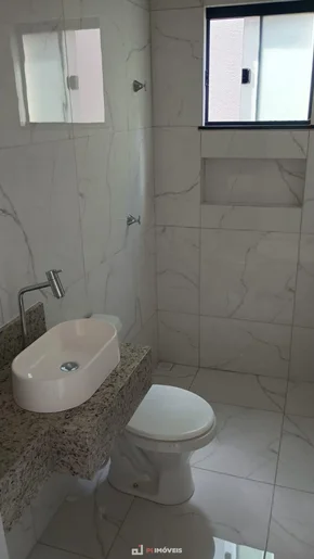 Linda Casa Em Uvaranas