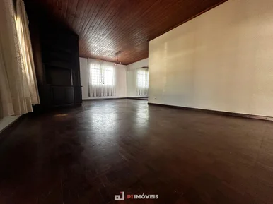 Casa Residêncial / Comercial Para Locação
