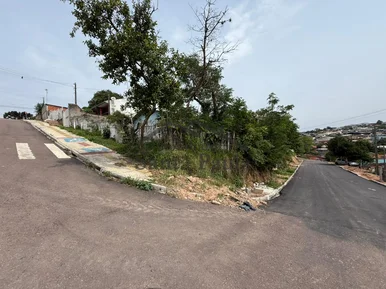 <strong>CASA DE ESQUINA NO SANTO ANTÔNIO</strong>