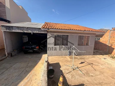 <strong>CASA - PARQUE DOS PINHEIROS</strong>