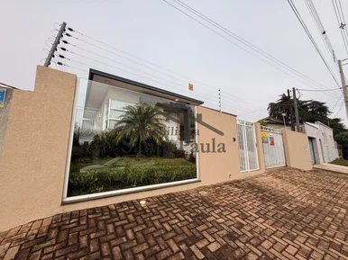 <strong>CASA COM PISCINA - SABARÁ</strong>