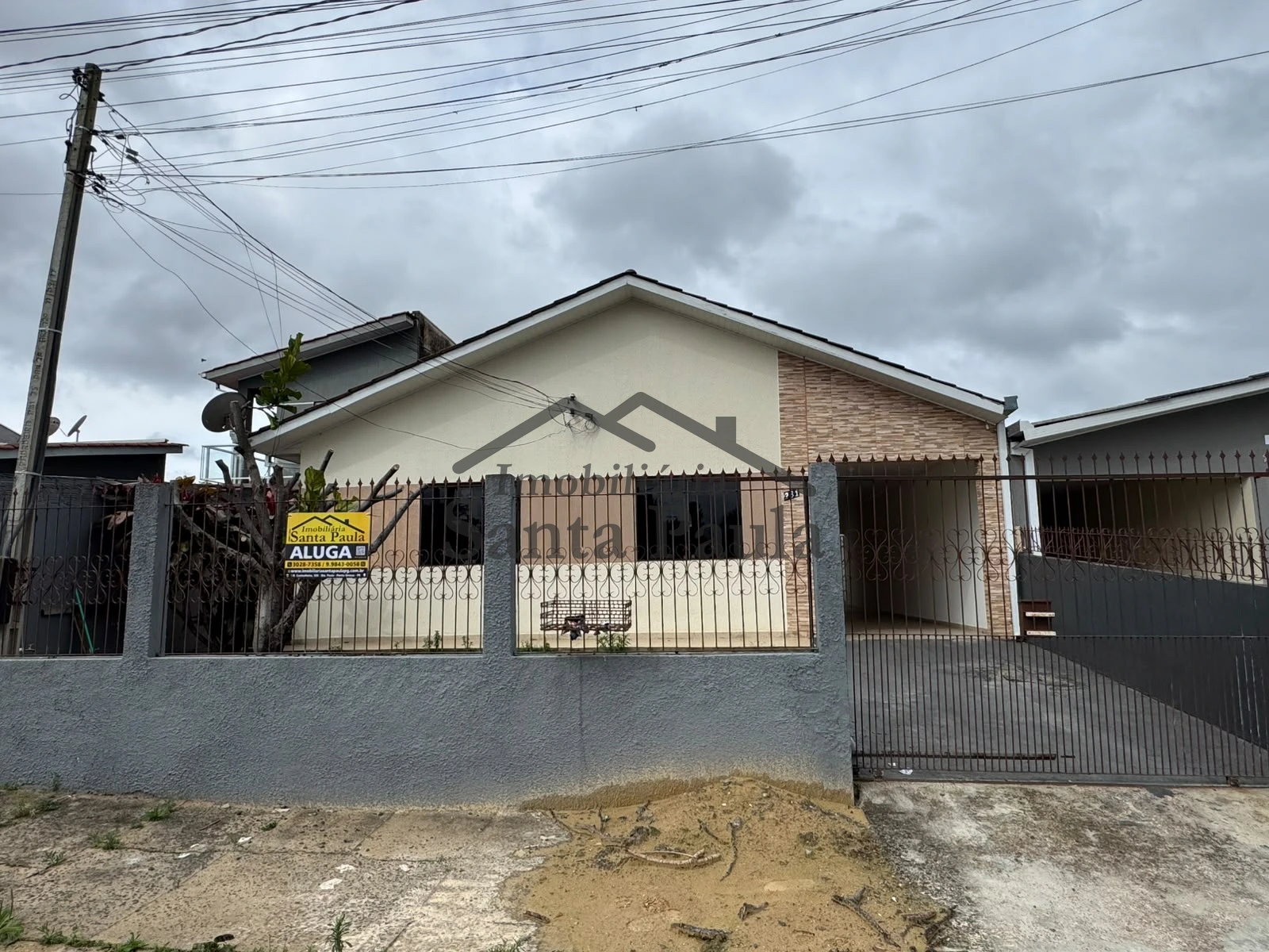 Casa Com Edícula - Santa Terezinha
