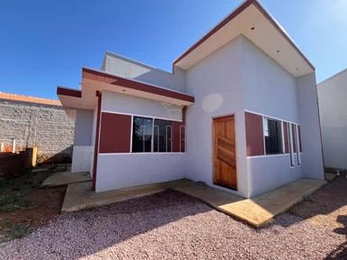 <strong>Casa 03 Quartos, Jardim das Araucárias II, Castro-PR</strong>