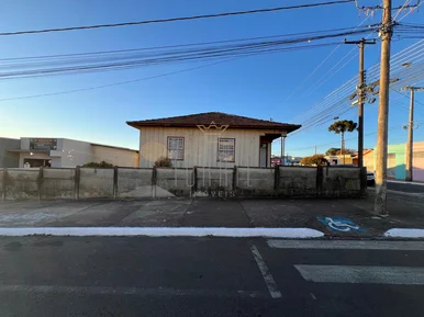 <strong>Casa de Esquina, Vila Rio Branco, Castro-PR</strong>