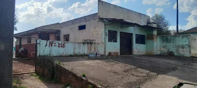 <strong>Casa, 03 Quartos, Centro, Castro-PR</strong>