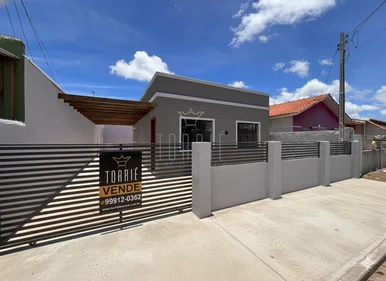 <strong>Casa, 02 Quartos, Morada do Sol, Castro-PR</strong>