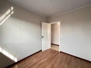 <strong>Casa, 03 Quartos, Jardim dos Bancários, Castro-PR</strong>