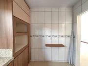 <strong>Casa, 03 Quartos, Jardim dos Bancários, Castro-PR</strong>