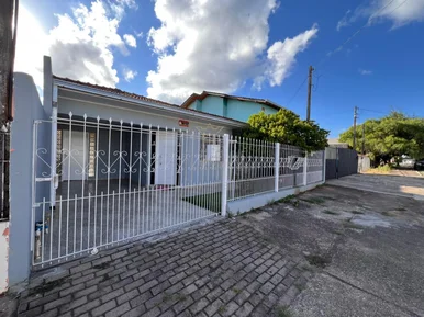 <strong>Casa, 02 Quartos + Edícula, Morada do Sol, Castro-PR</strong>