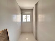 <strong>Apartamento no Centro, 03 suítes, Castro-PR</strong>