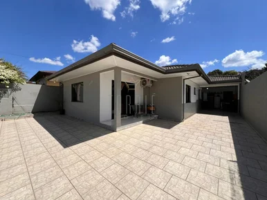 <strong>Casa 03 Quartos, Vila Rio Branco, Castro-PR</strong>