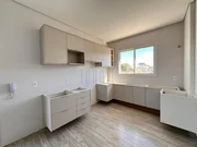 <strong>Apartamento no Centro, 03 Quartos, Ampla Sacada, Castro-PR</strong>